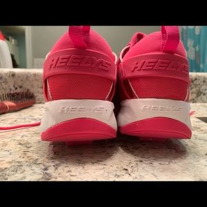 Heelys Women’s Size 7/7.5 - Like New